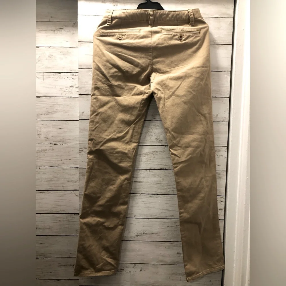 GAP uniform Lived-In Khakis 16